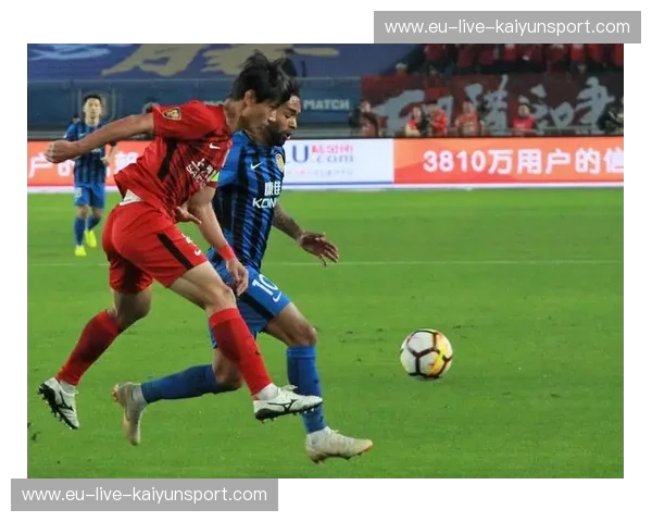 双雄逐鹿：苏宁与上港，一场关于荣耀、信仰与长三角之巅的永恒博弈